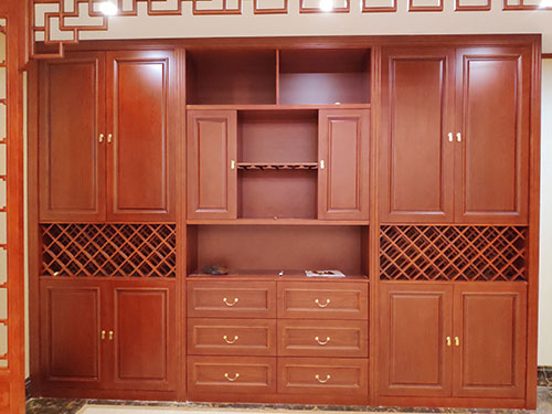 咸宁中式家居装修之中式酒柜装修效果图